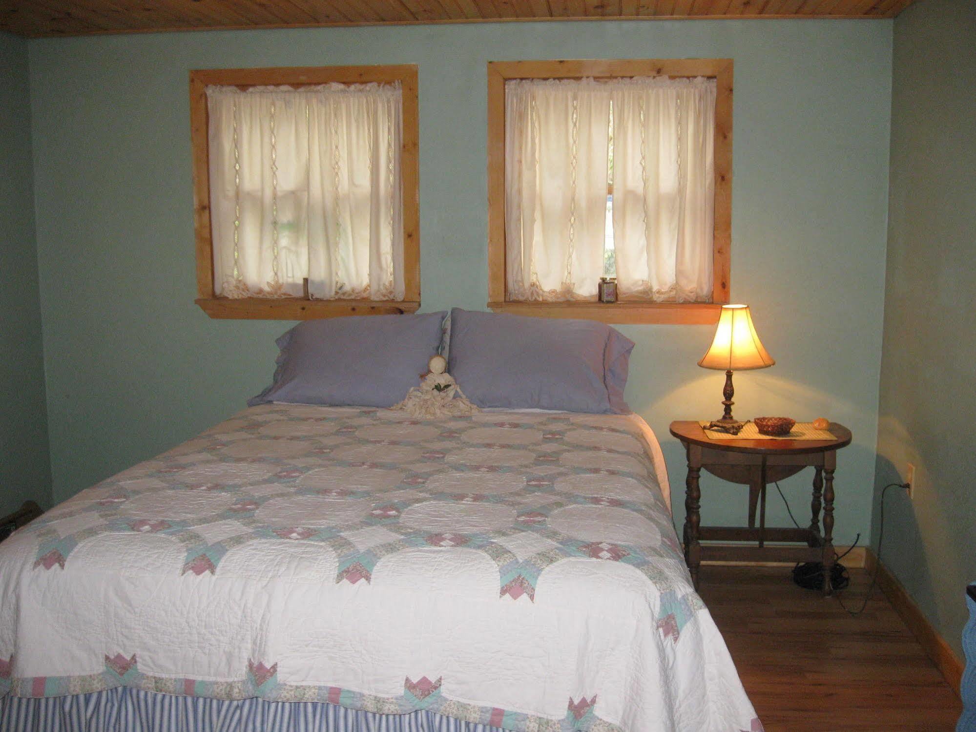 Buffalo Creek Bed And Breakfast Robbinsville Bagian luar foto